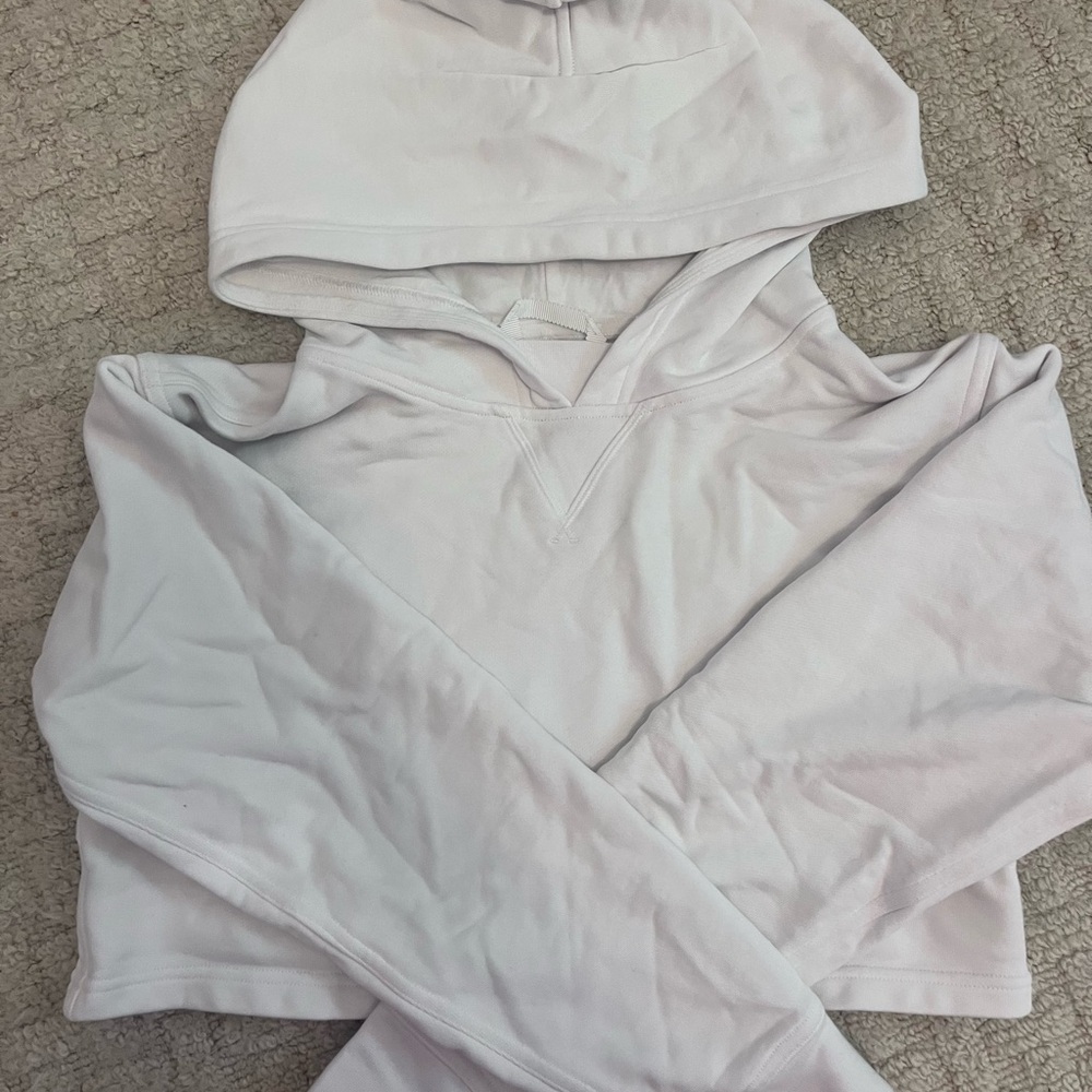 Cropped lululemon sweatshirt